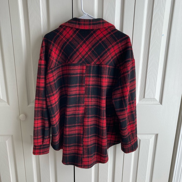 Red plaid shacket - Picture 2 of 5